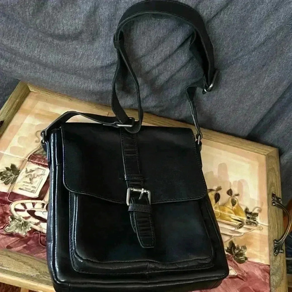 Leather crossbody bag - Picture 1 of 13